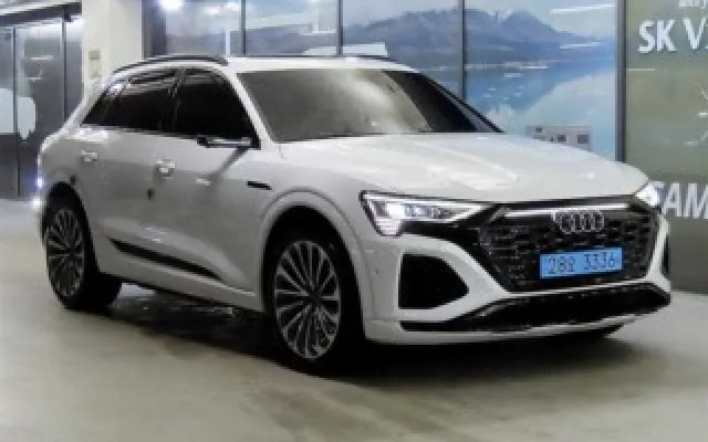 수원중고차직거래사이트 Q8 e-트론 55 콰트로 프리미엄 매물 사진 18 - 2025/04 13,338km